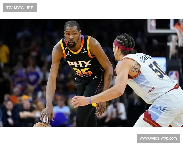 太阳客场战开拓者，布克对决夏普演对攻大战